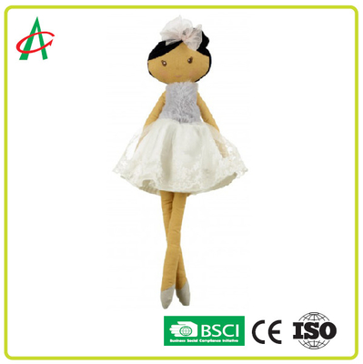 Boneca enchida algodão do luxuoso de BSCI EN71 PP no vestido do bailado
